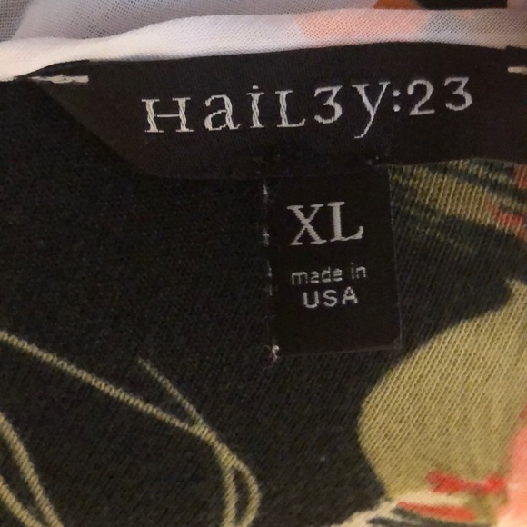 Open Back Tank Top - Orange/White/Navy - Picture 3 of 3